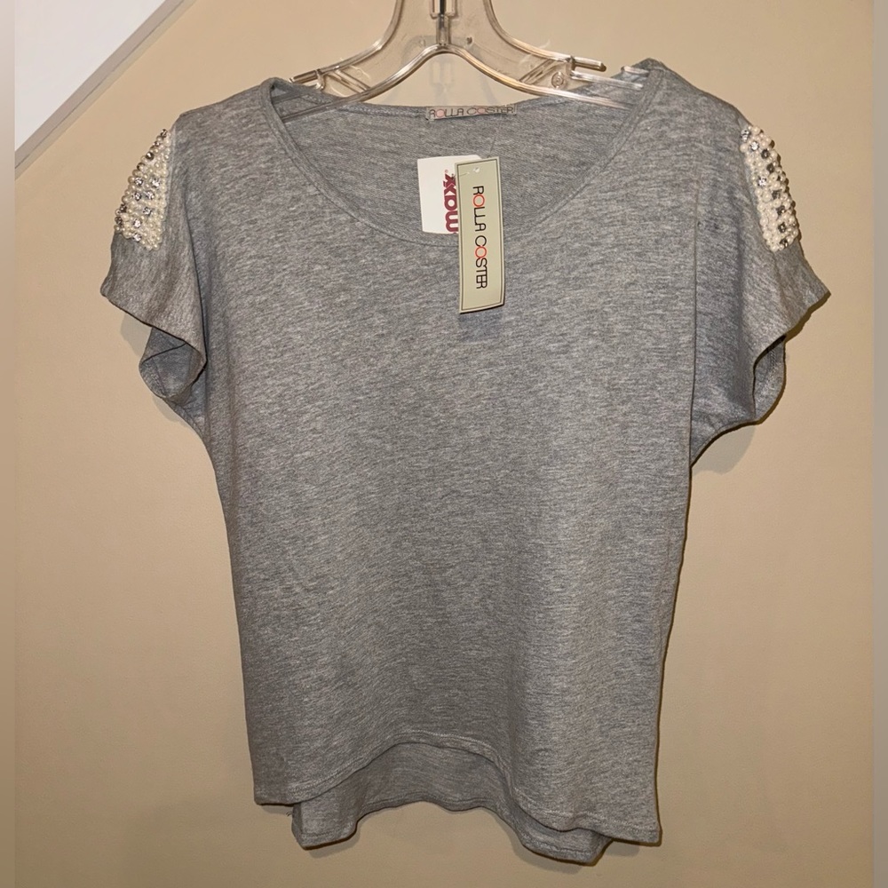NWT Rolla Coster Gray Short Sleeve Pearl and Rhinestone Sweatshirt Small